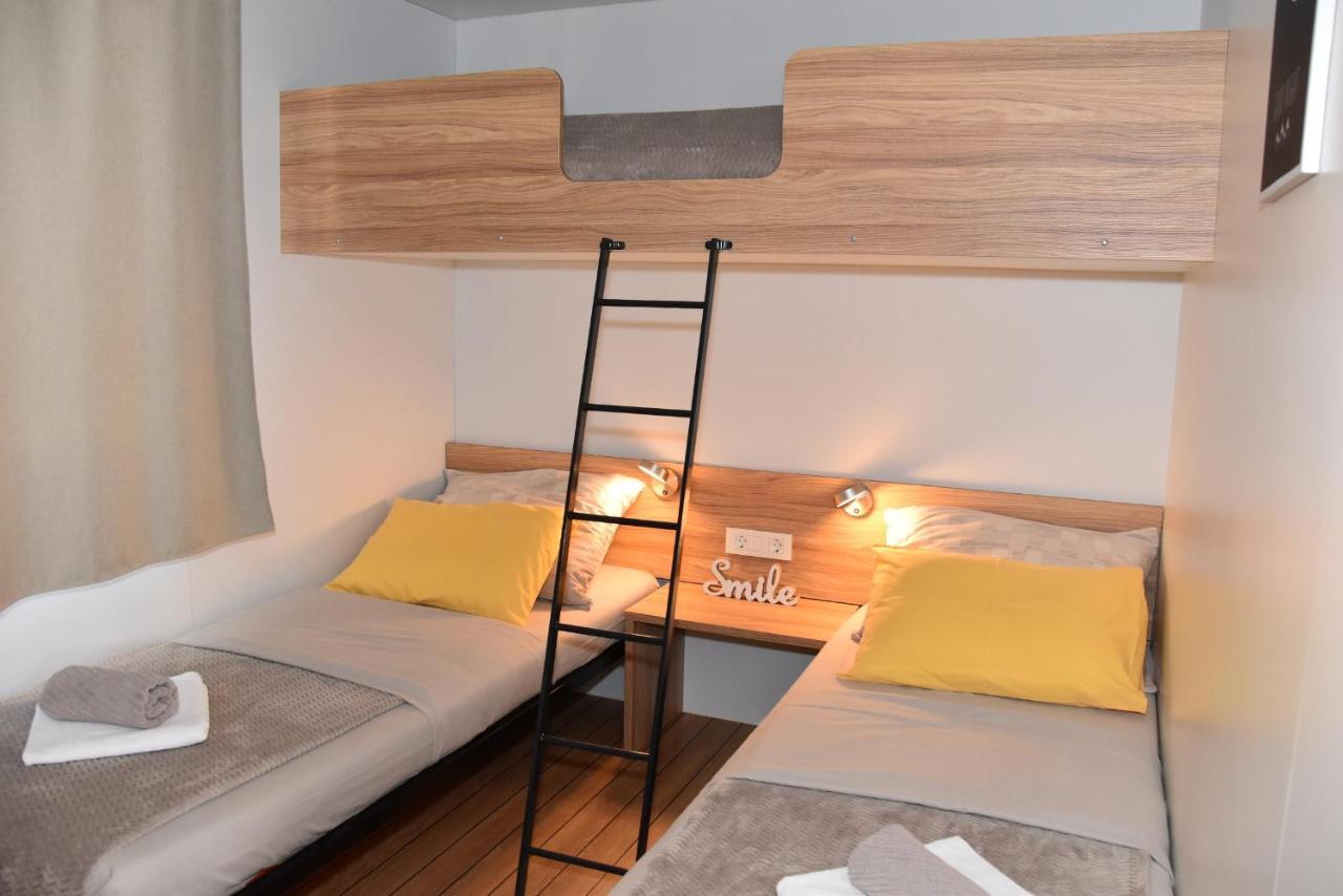 Mobile Home Starfish IV Camp Biograd Biograd Na Moru Εξωτερικό φωτογραφία